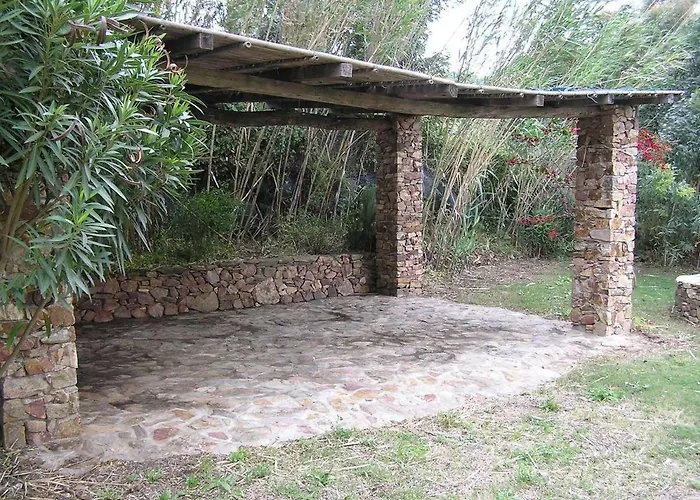 Bamboo House Теулада